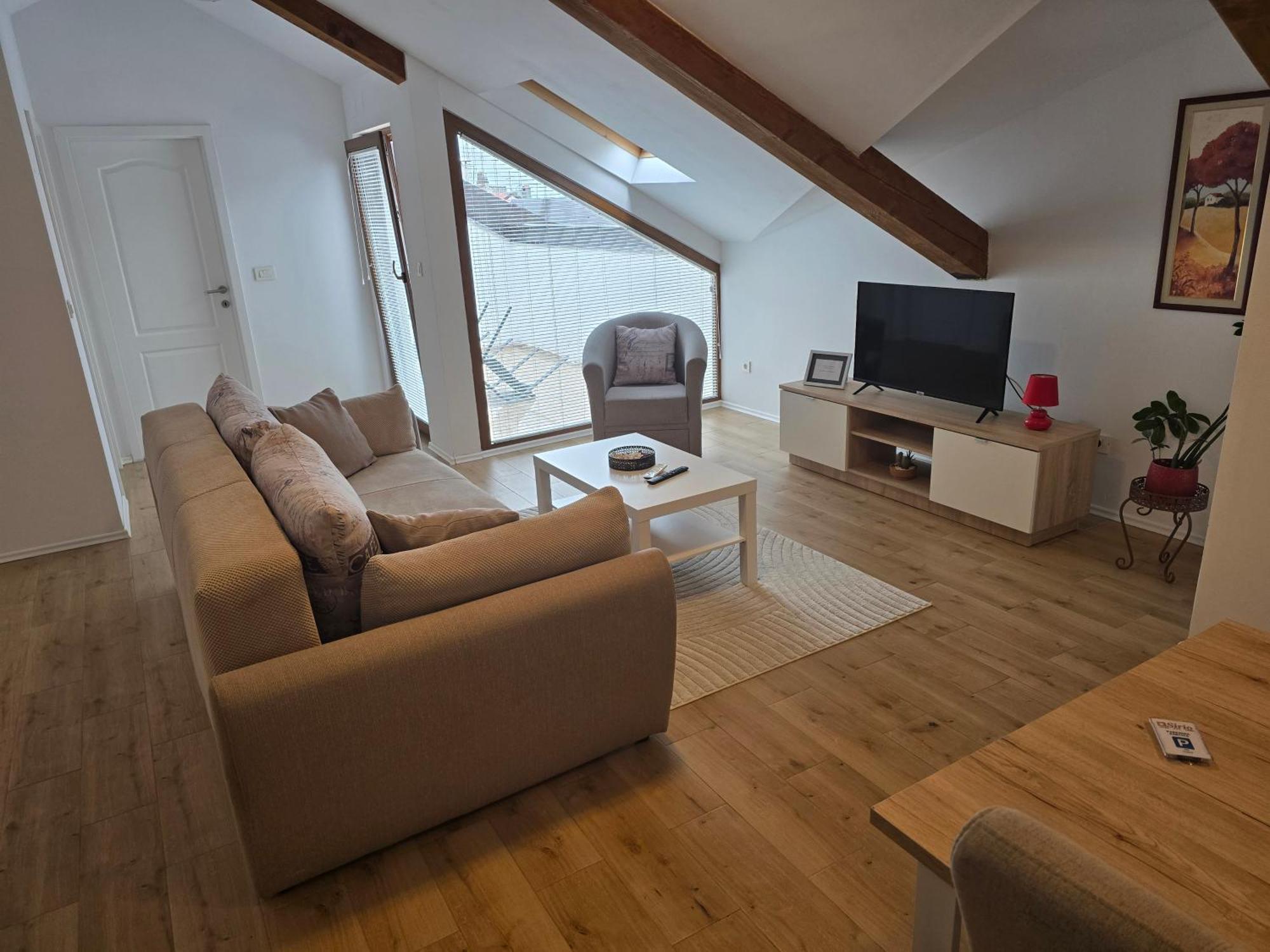 App E.N.A. Apartment Умаг Екстериор снимка