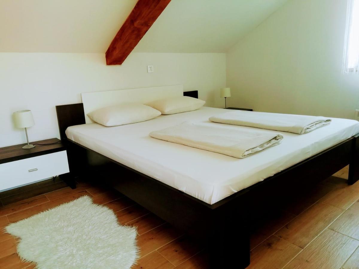 App E.N.A. Apartment Умаг Екстериор снимка