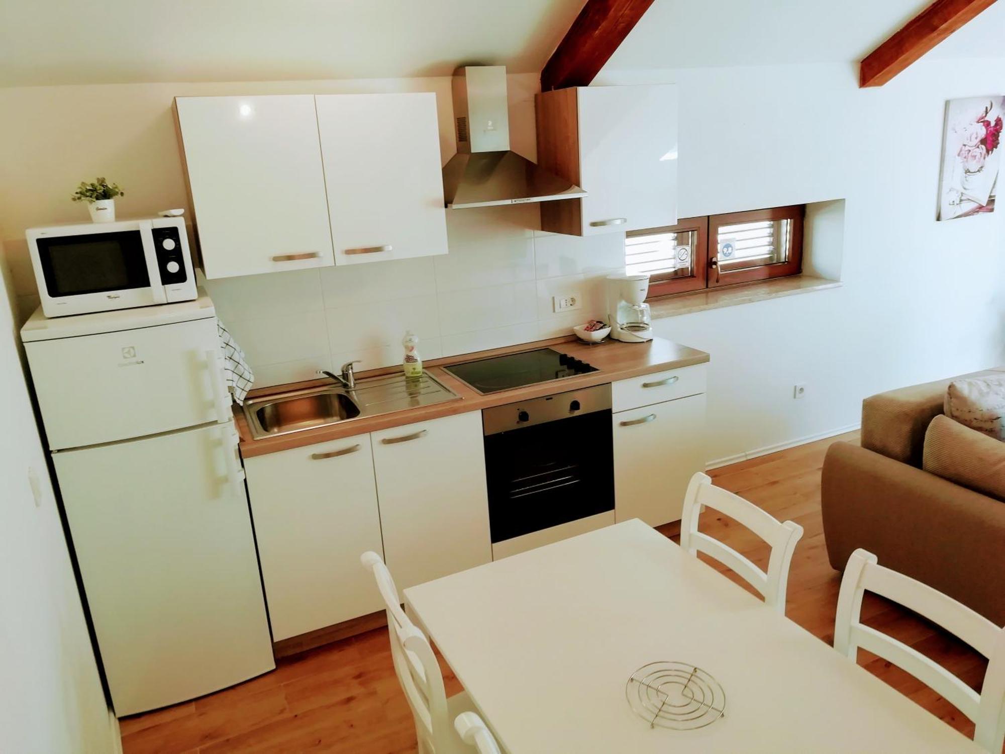 App E.N.A. Apartment Умаг Екстериор снимка