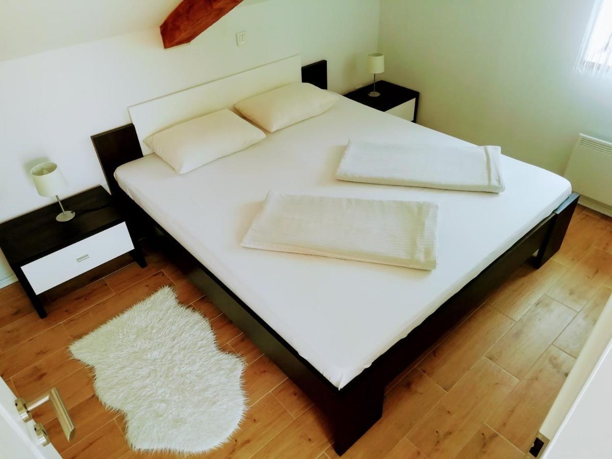 App E.N.A. Apartment Умаг Екстериор снимка